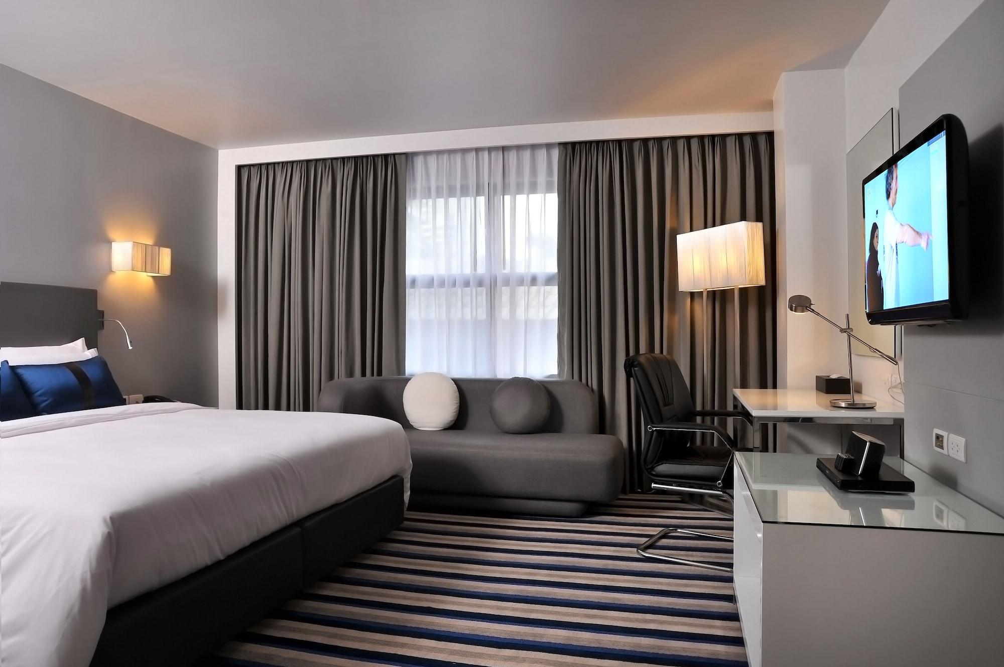 Best Western Sukhumvit 20 Банкок Екстериор снимка