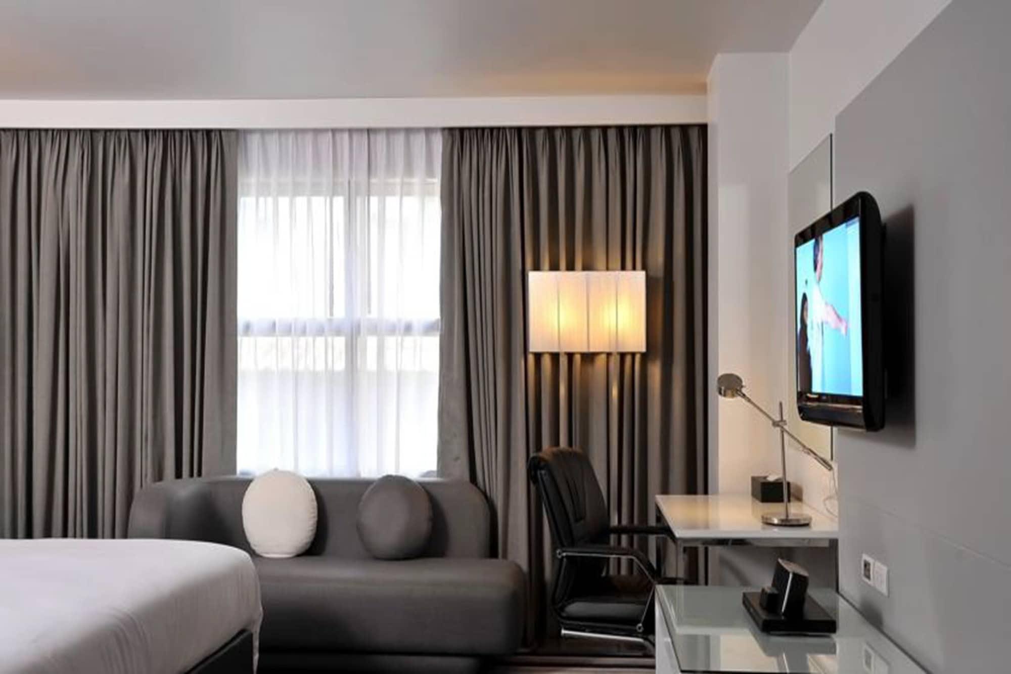 Best Western Sukhumvit 20 Банкок Екстериор снимка