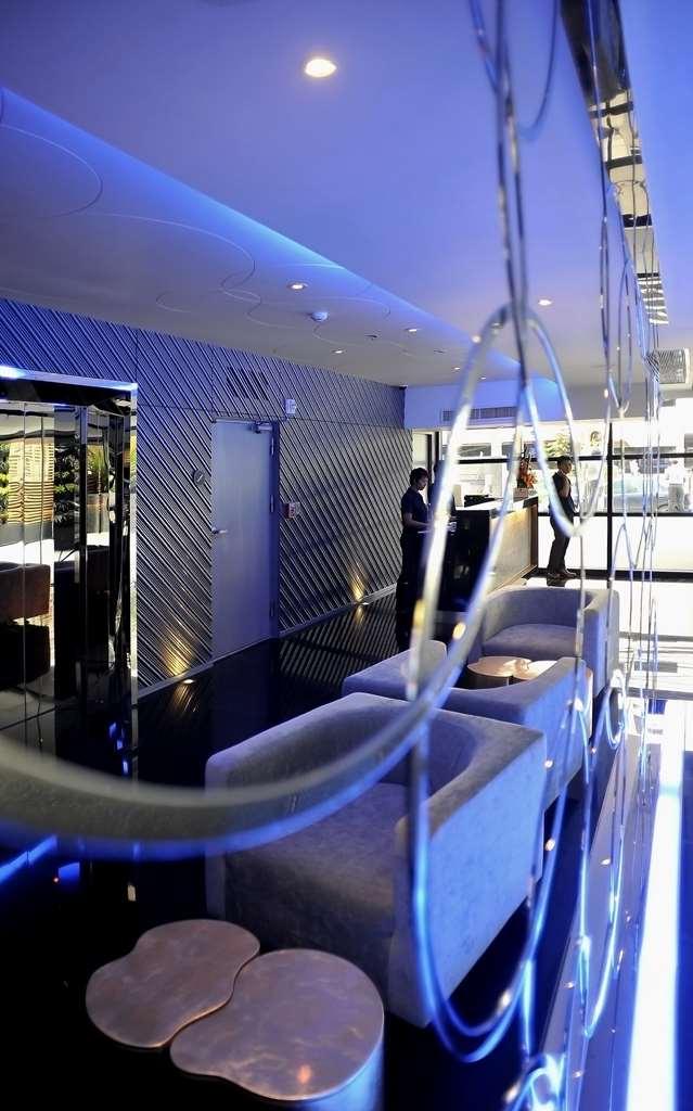 Best Western Sukhumvit 20 Банкок Интериор снимка