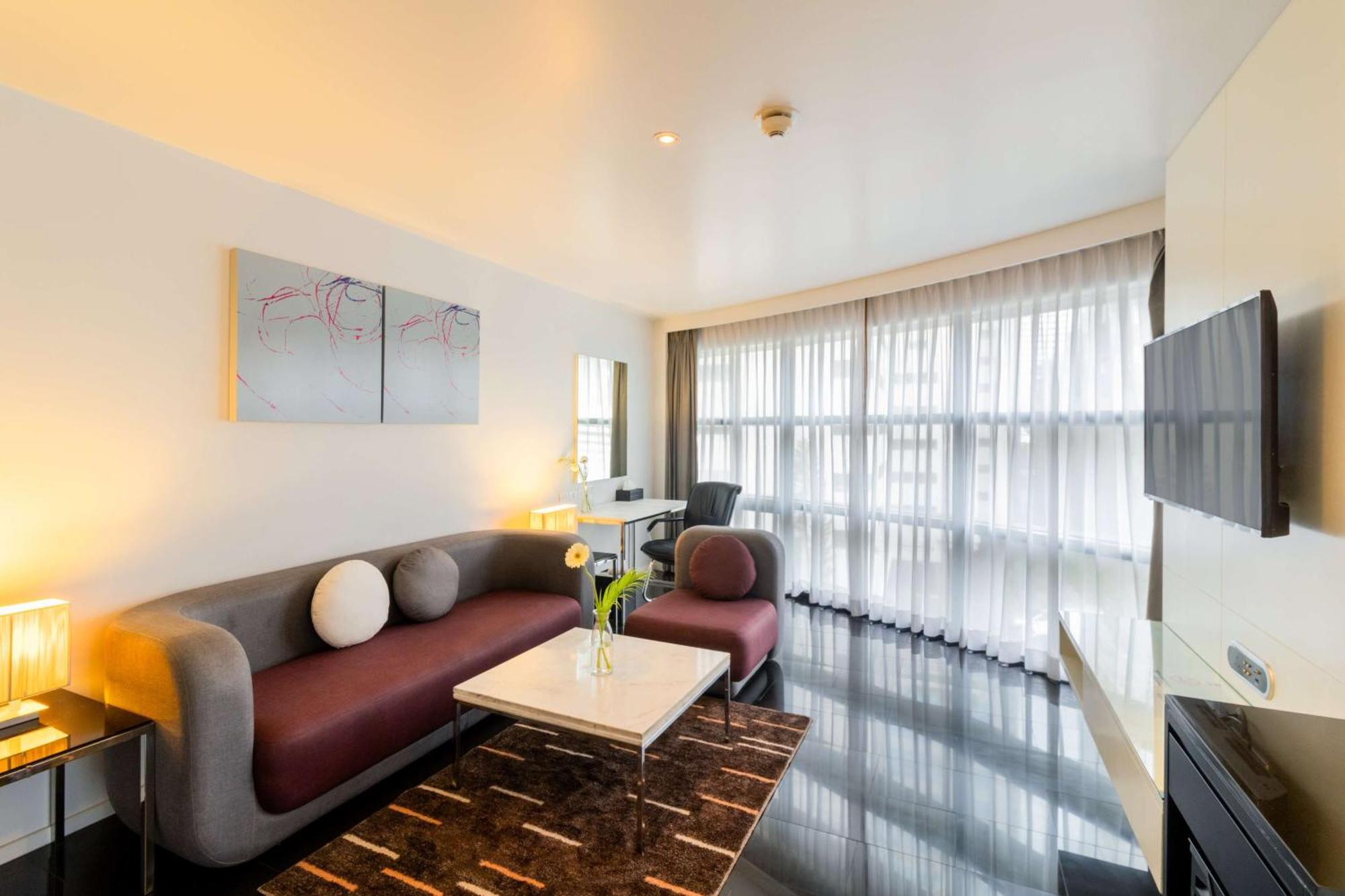 Best Western Sukhumvit 20 Банкок Екстериор снимка