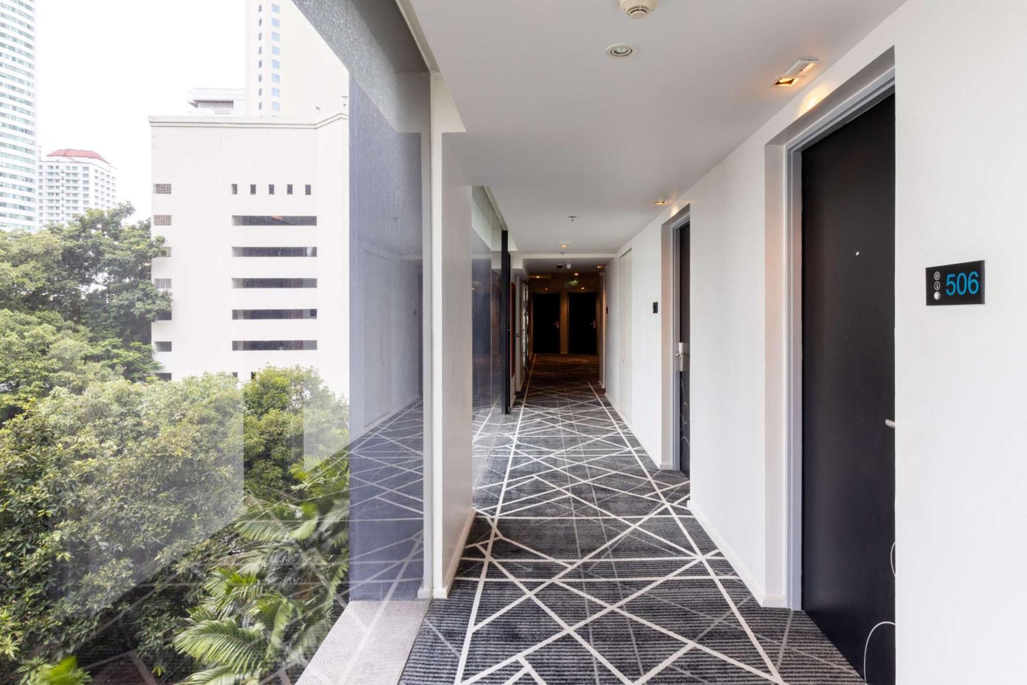 Best Western Sukhumvit 20 Банкок Екстериор снимка