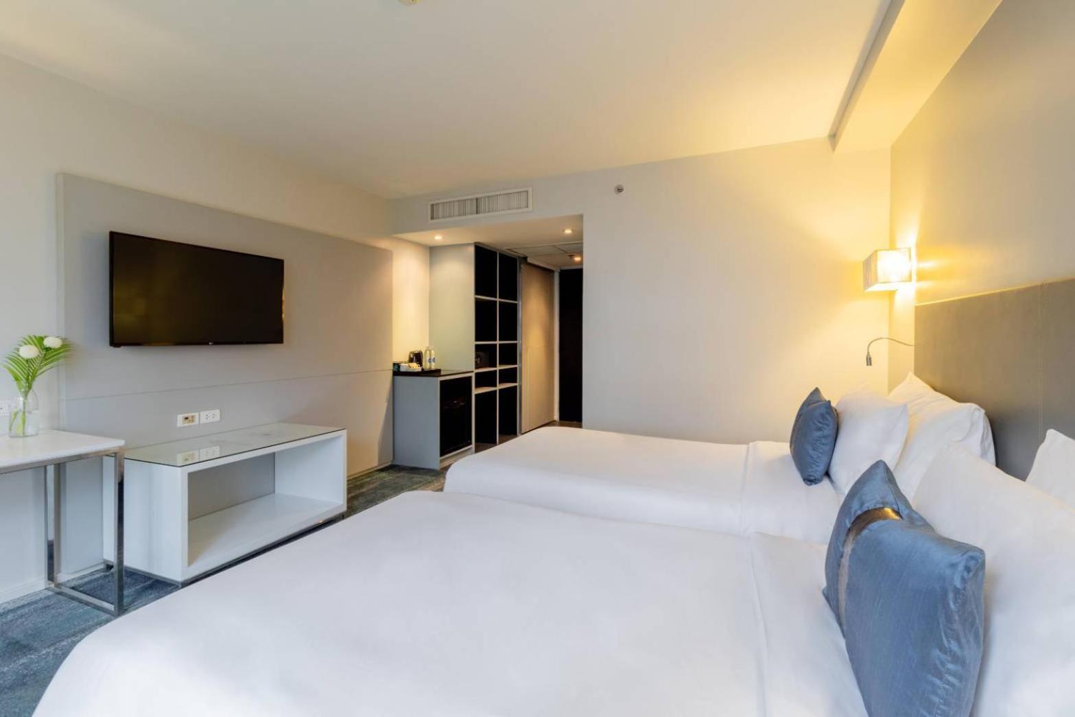 Best Western Sukhumvit 20 Банкок Стая снимка